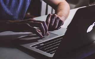 爱游戏-“青春逐梦”青少年篮球特训营在新疆开启，点燃边远地区青训火焰