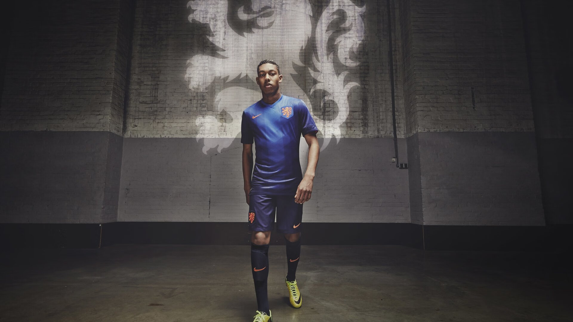 爱游戏体育官方在线-“美洲狮队在橄榄球冠军锦标赛展现强大韧性”